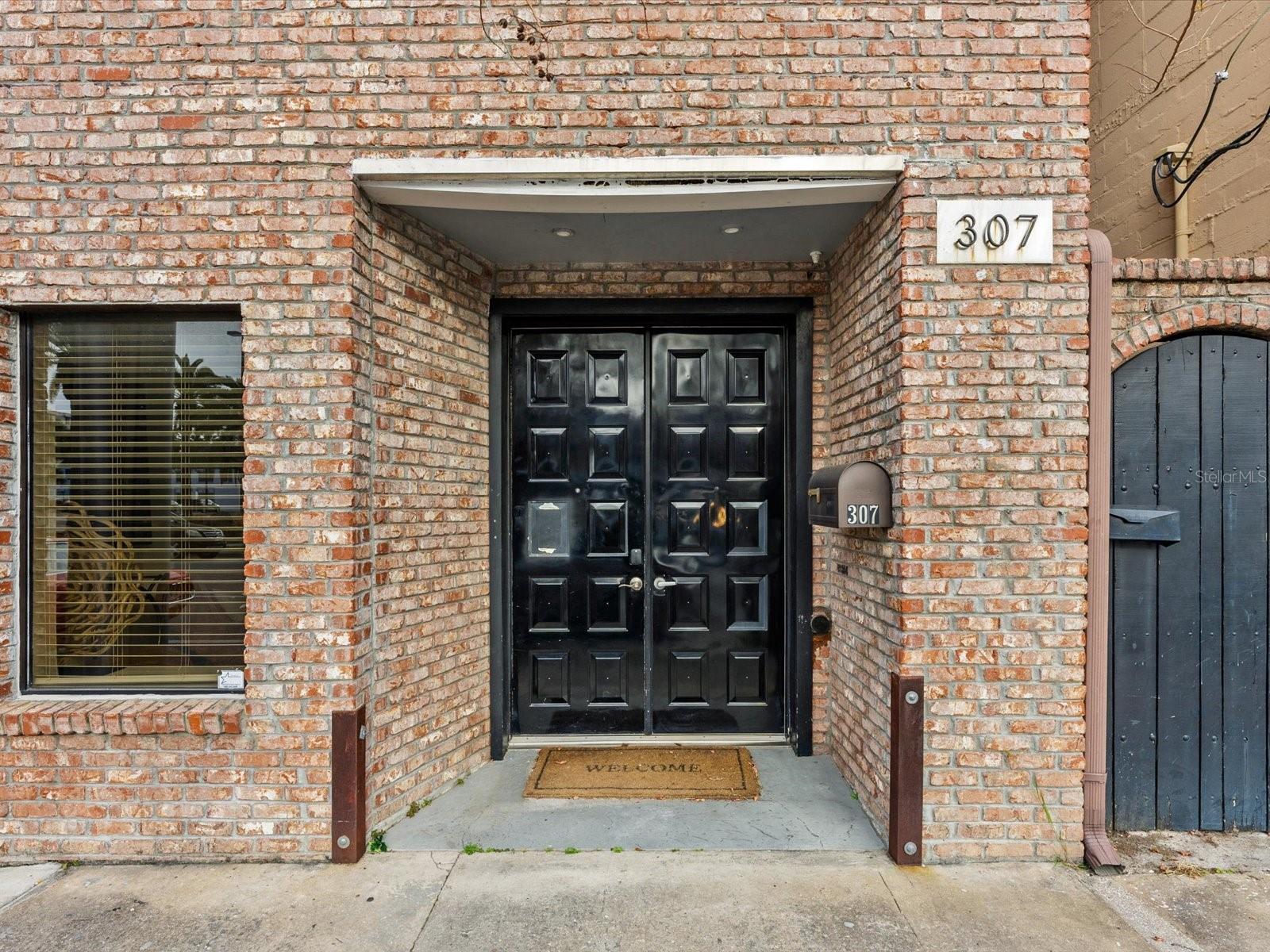 Image 53 of 68 For 307 Palmetto Avenue