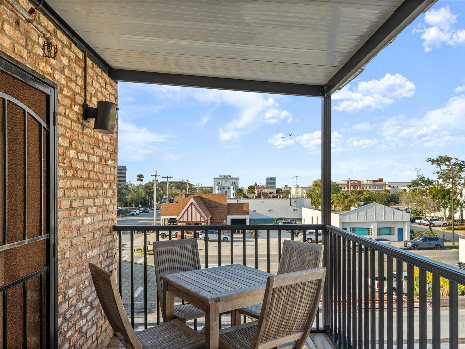 Image 57 of 68 For 307 Palmetto Avenue