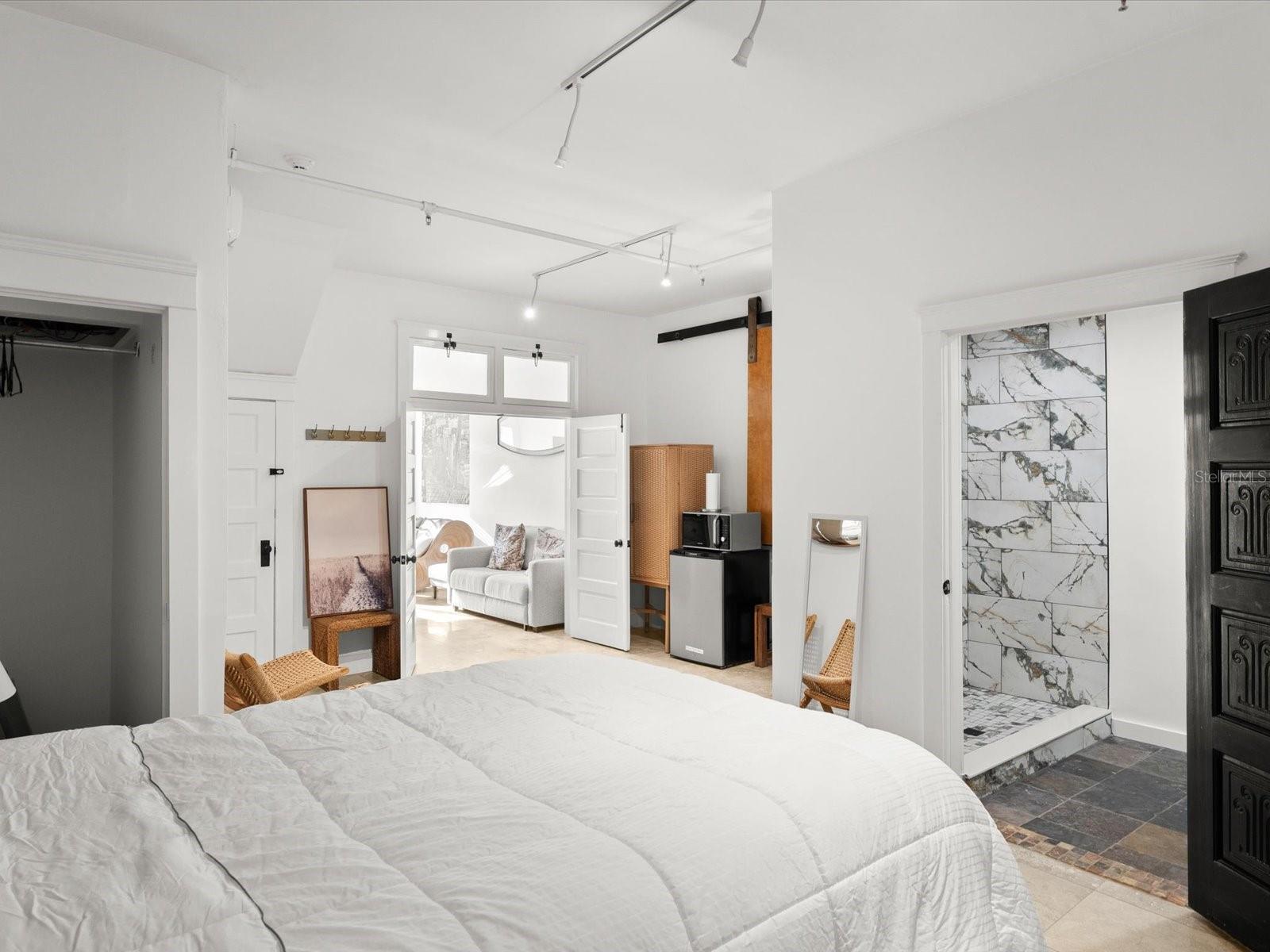 Image 8 of 68 For 307 Palmetto Avenue