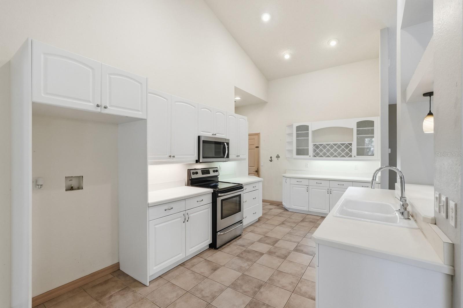 Image 10 of 40 For 4121 Salina Lane