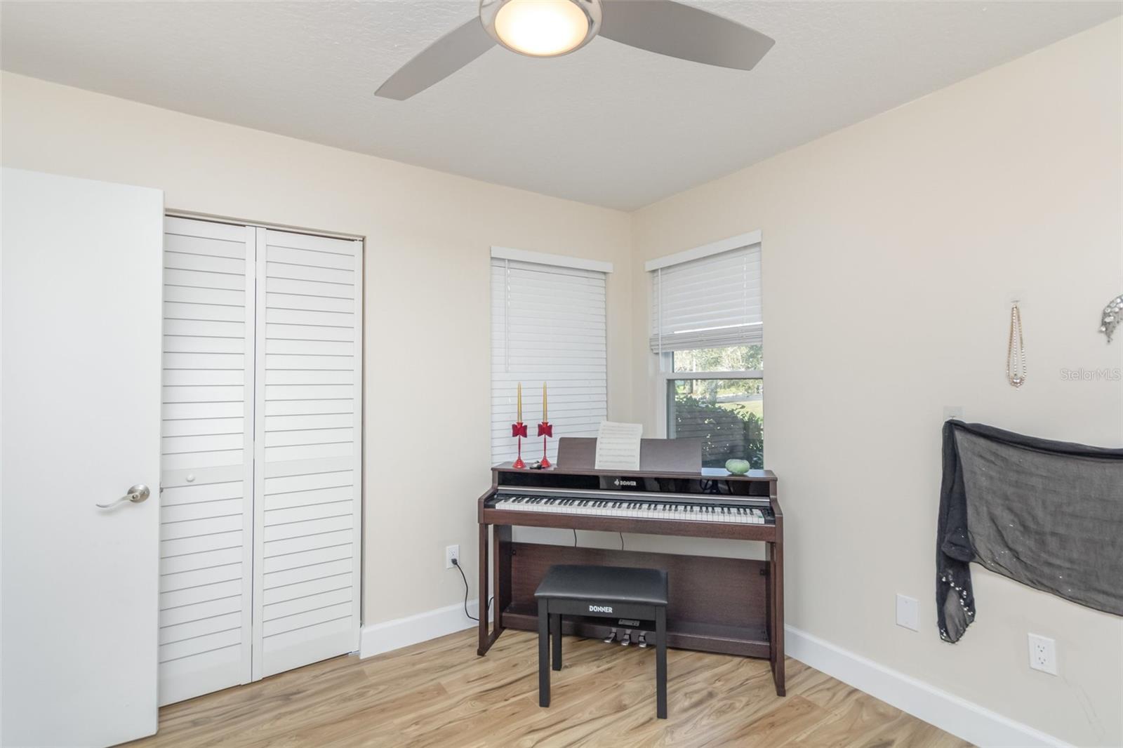 Image 15 of 20 For 712 Secret Harbor Lane 104