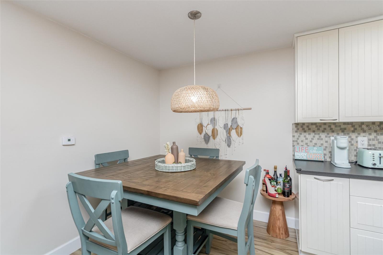 Image 5 of 20 For 712 Secret Harbor Lane 104