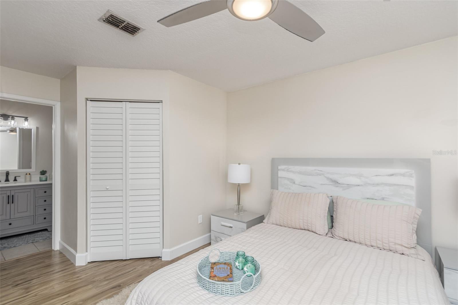 Image 9 of 20 For 712 Secret Harbor Lane 104