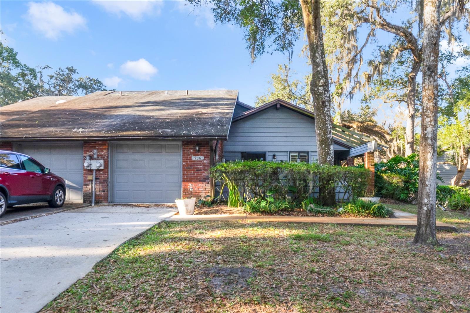 Image 32 of 34 For 906 Village Green Road