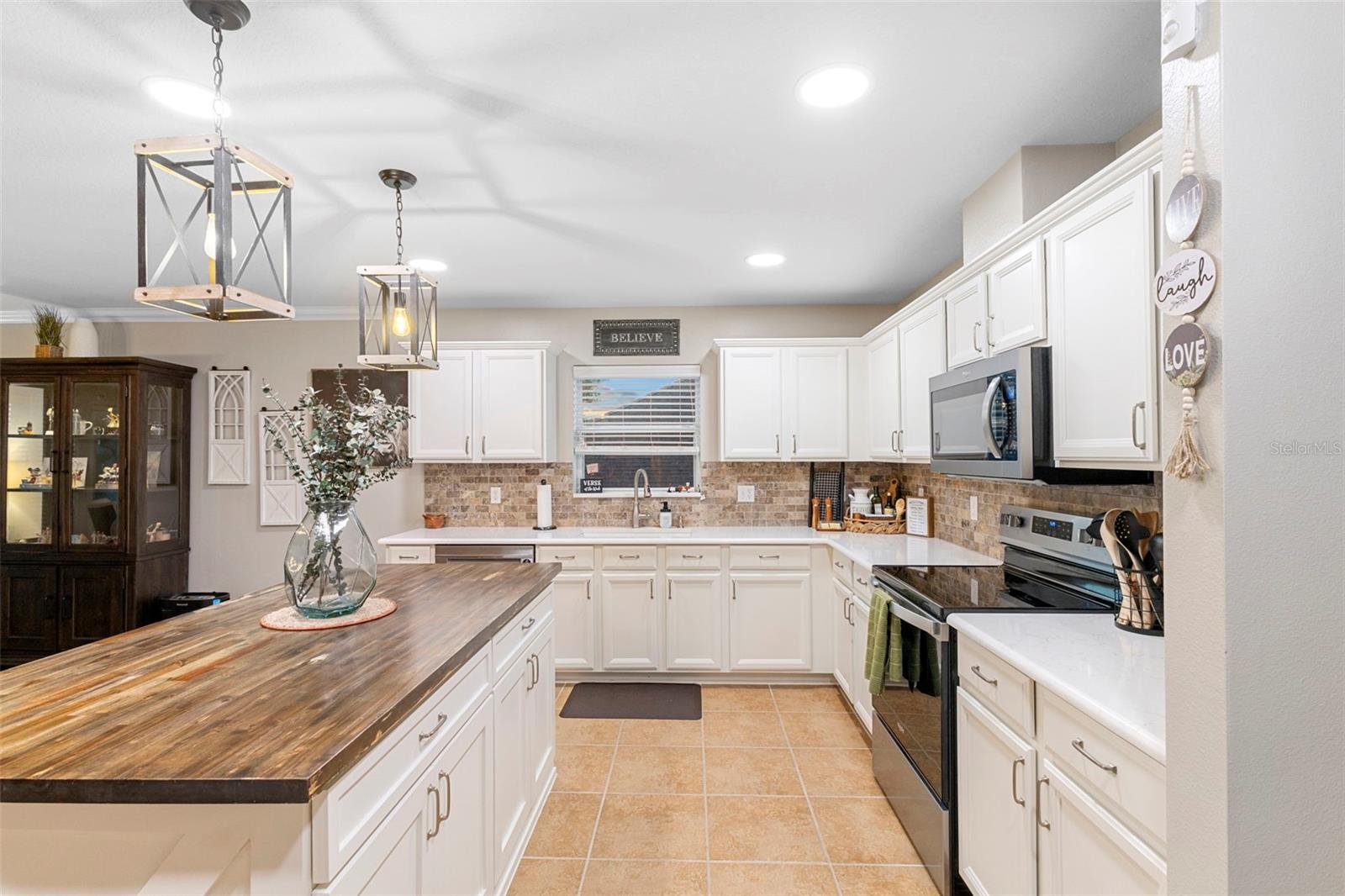 Image 14 of 52 For 30118 Cheval Street