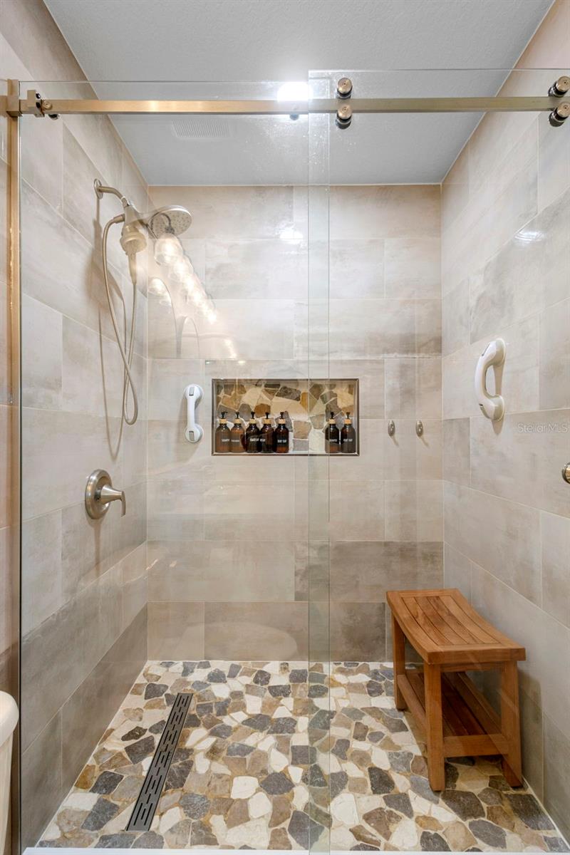 Image 27 of 52 For 30118 Cheval Street