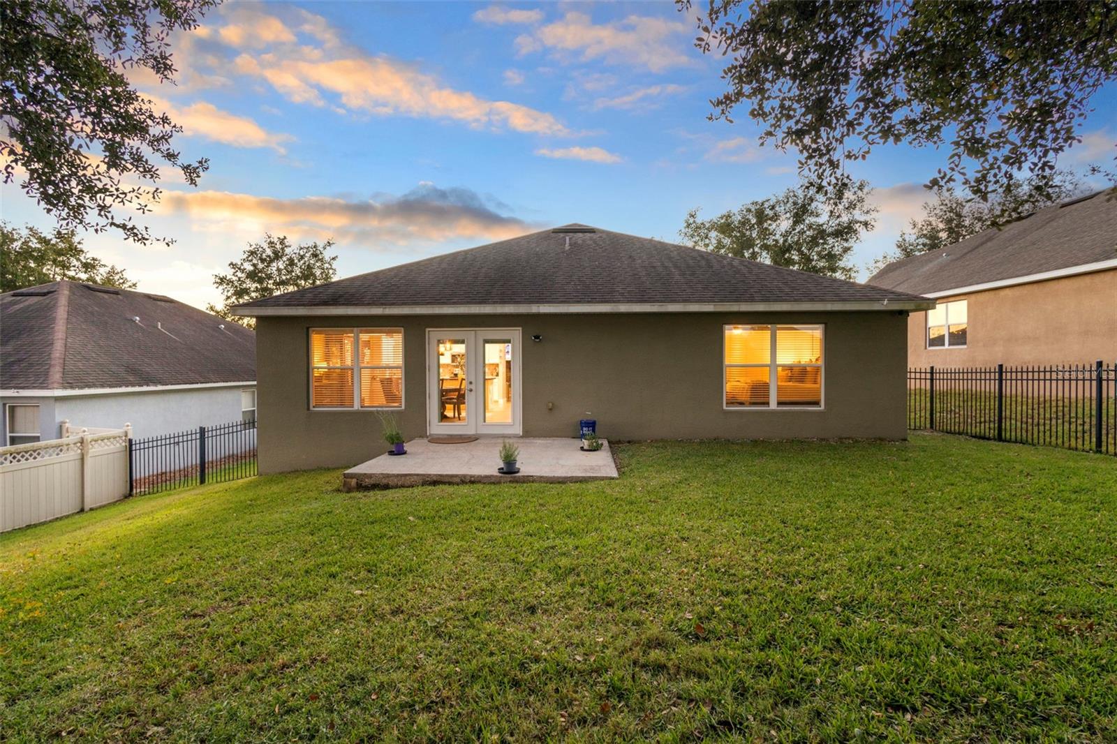 Image 44 of 52 For 30118 Cheval Street