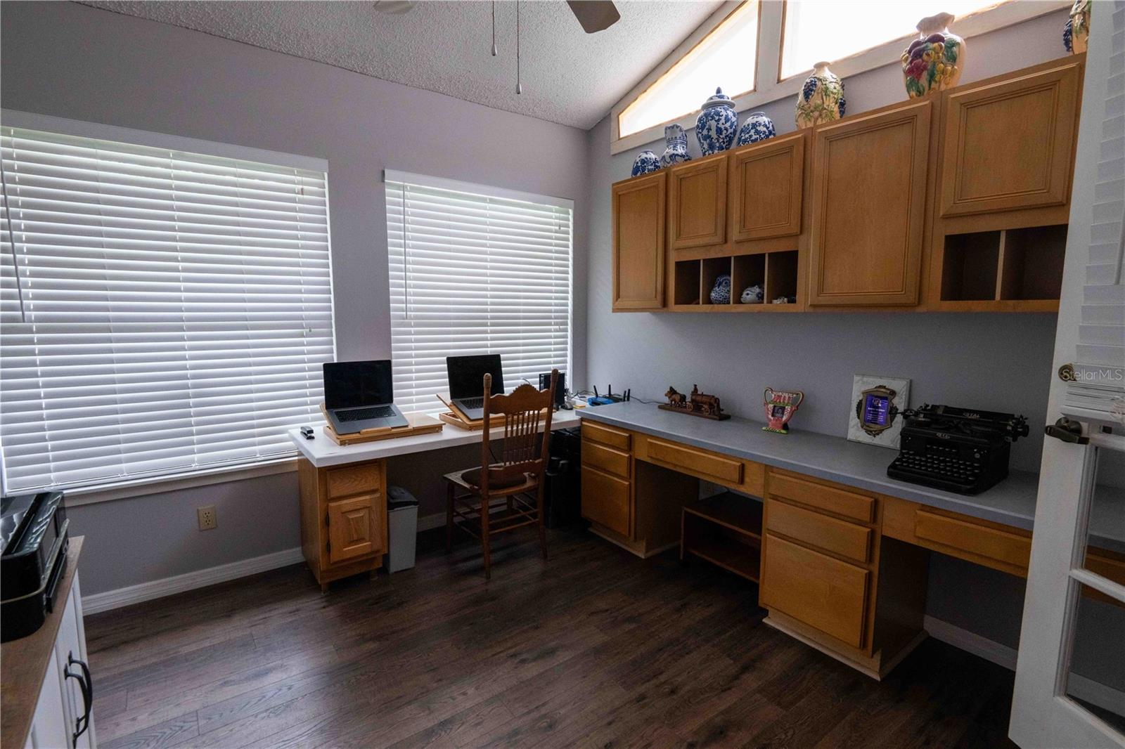 Image 13 of 19 For 8033 Via Hermosa Street