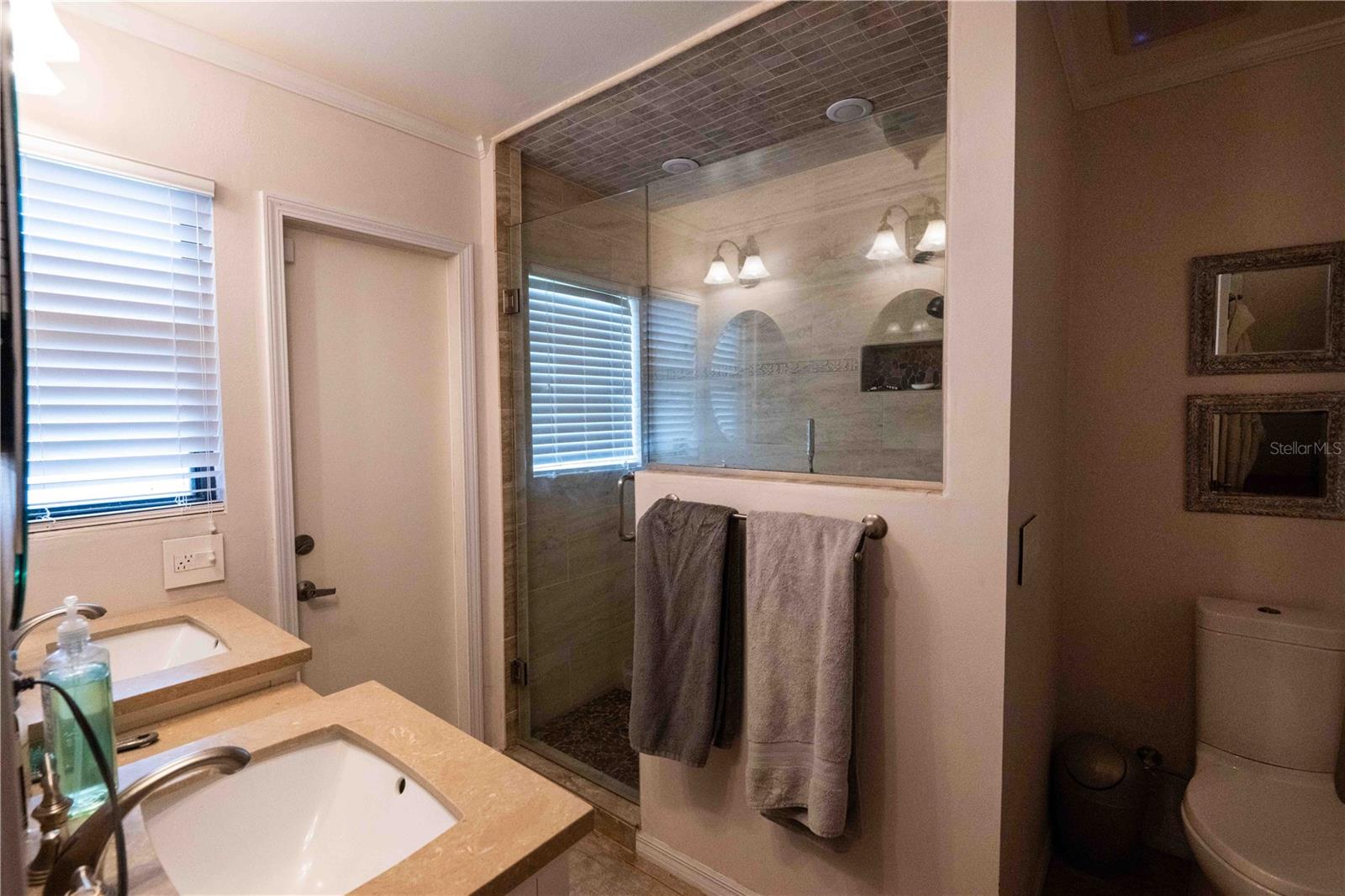 Image 15 of 19 For 8033 Via Hermosa Street