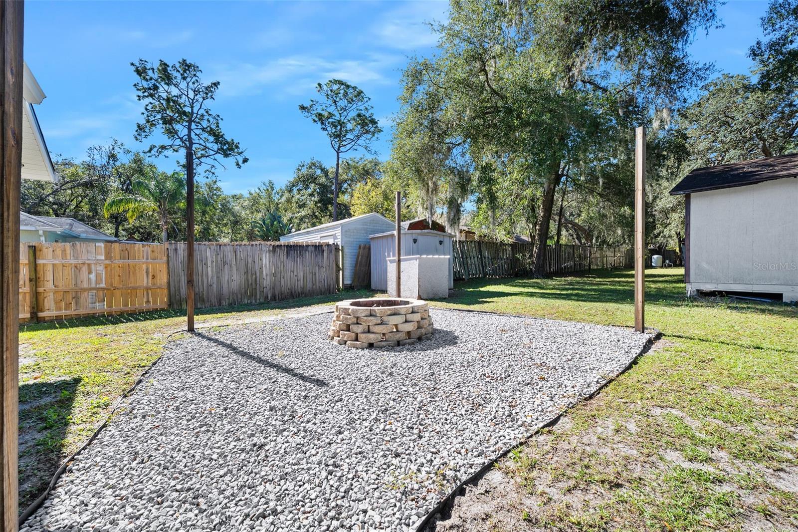 Image 34 of 39 For 635 Deland Avenue