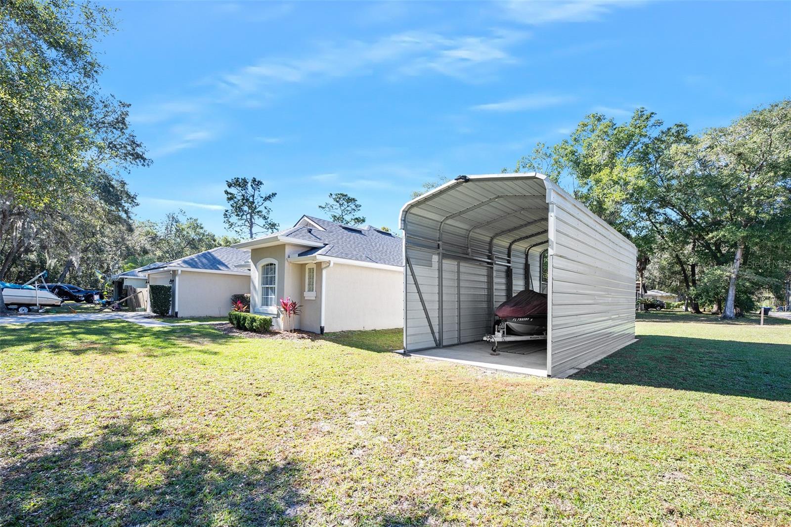 Image 36 of 39 For 635 Deland Avenue