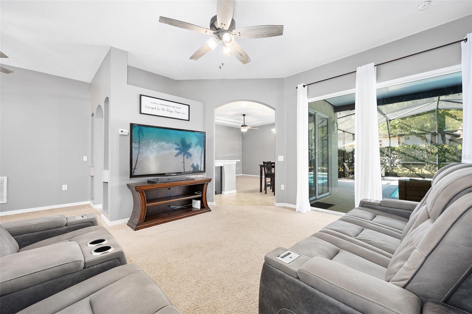 Image 7 of 39 For 635 Deland Avenue