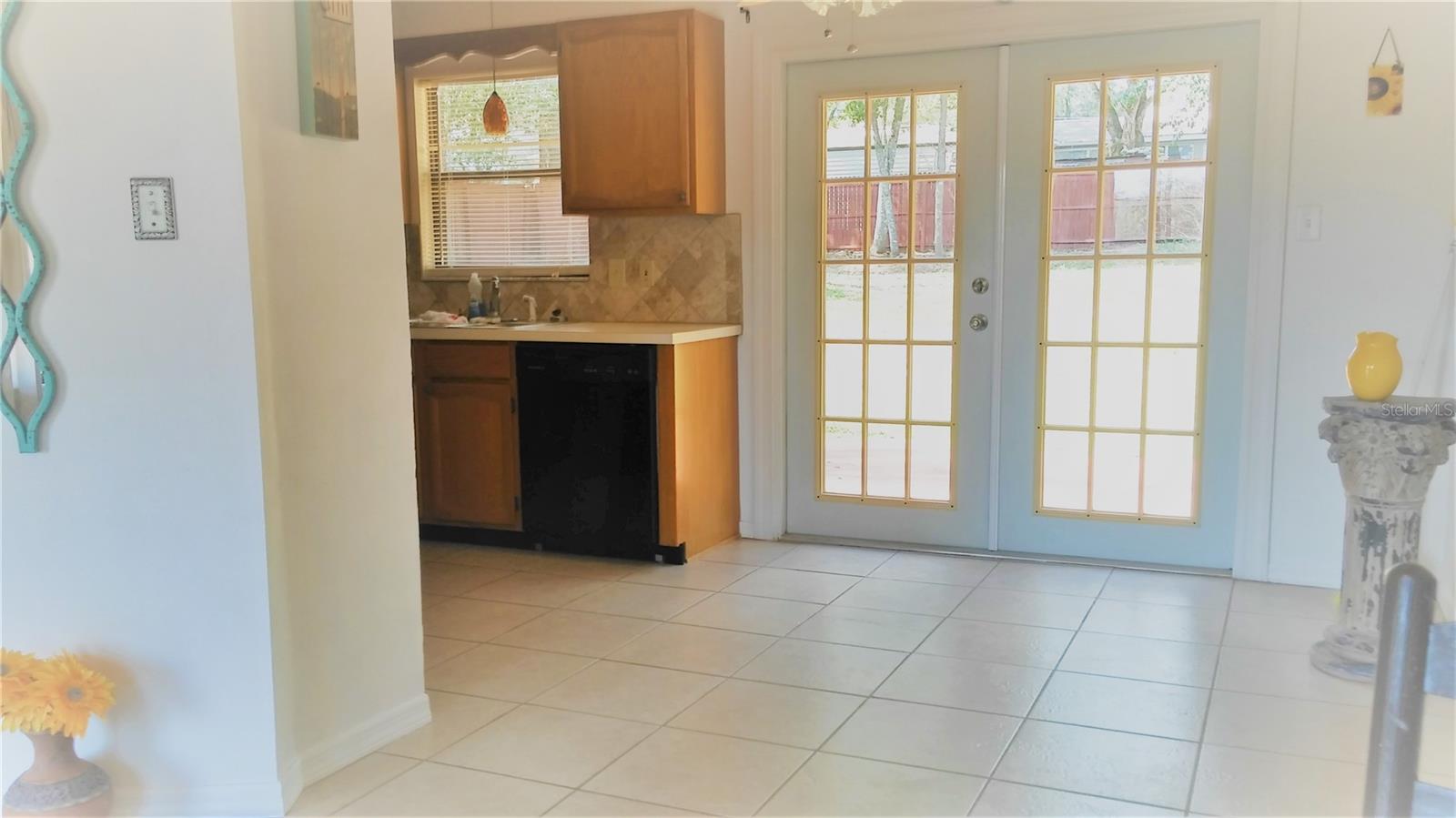 Image 12 of 14 For 222 Clara Vista