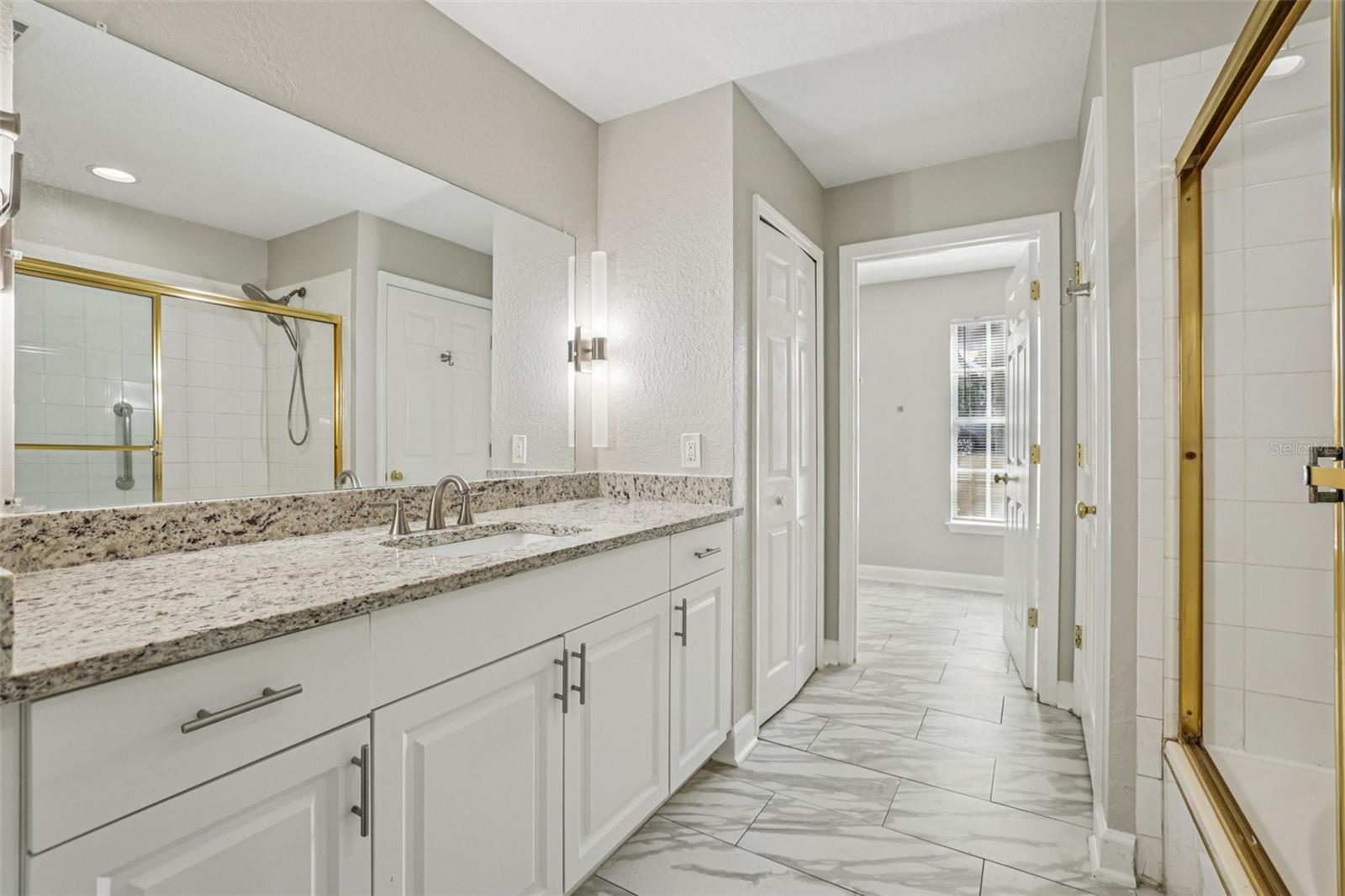 Image 11 of 49 For 1486 Farrindon Circle