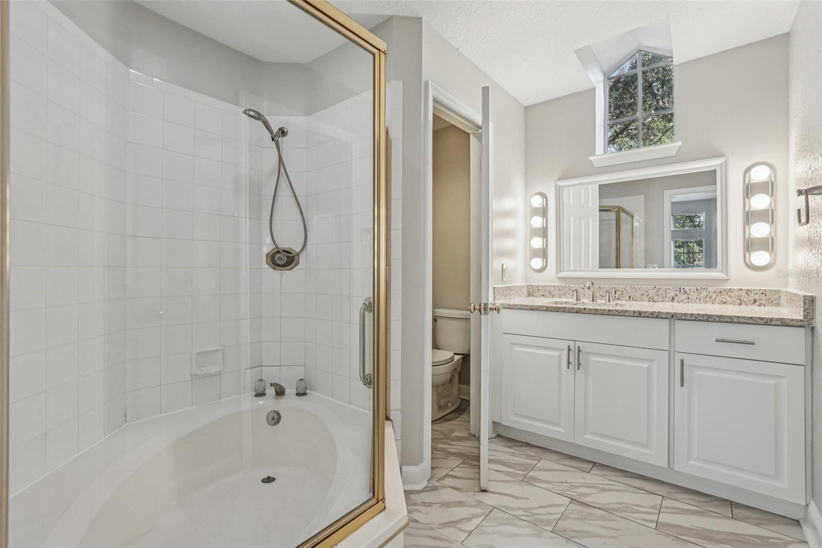 Image 19 of 49 For 1486 Farrindon Circle