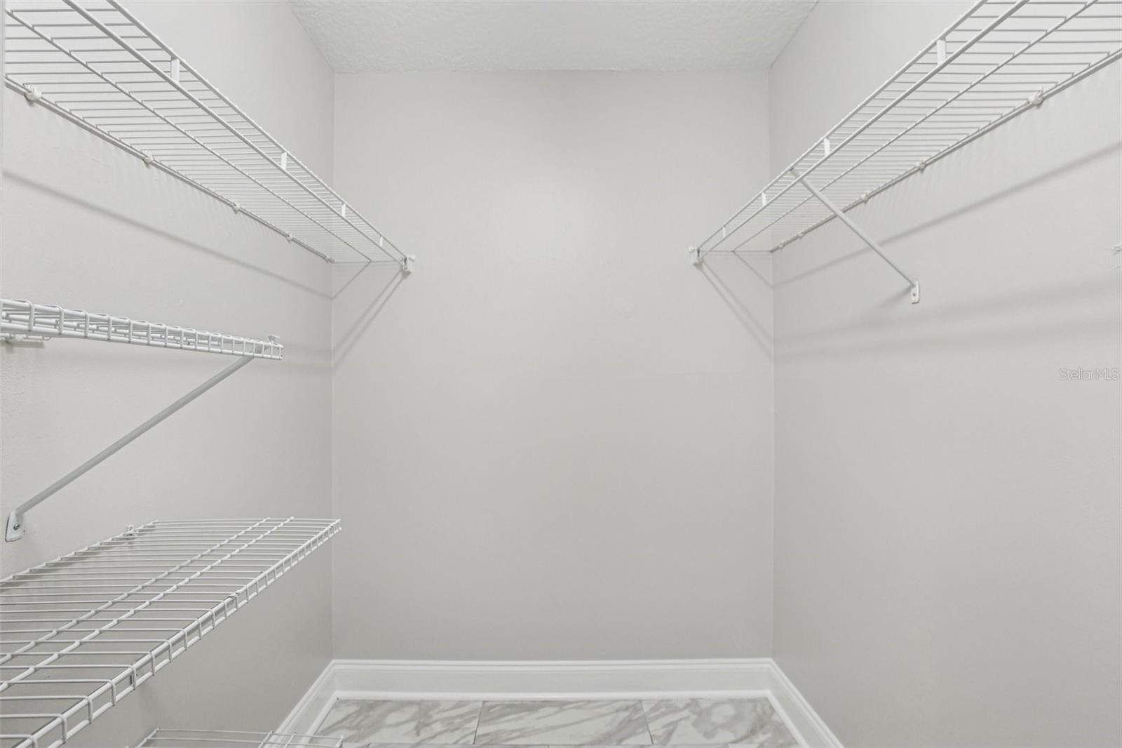 Image 21 of 49 For 1486 Farrindon Circle