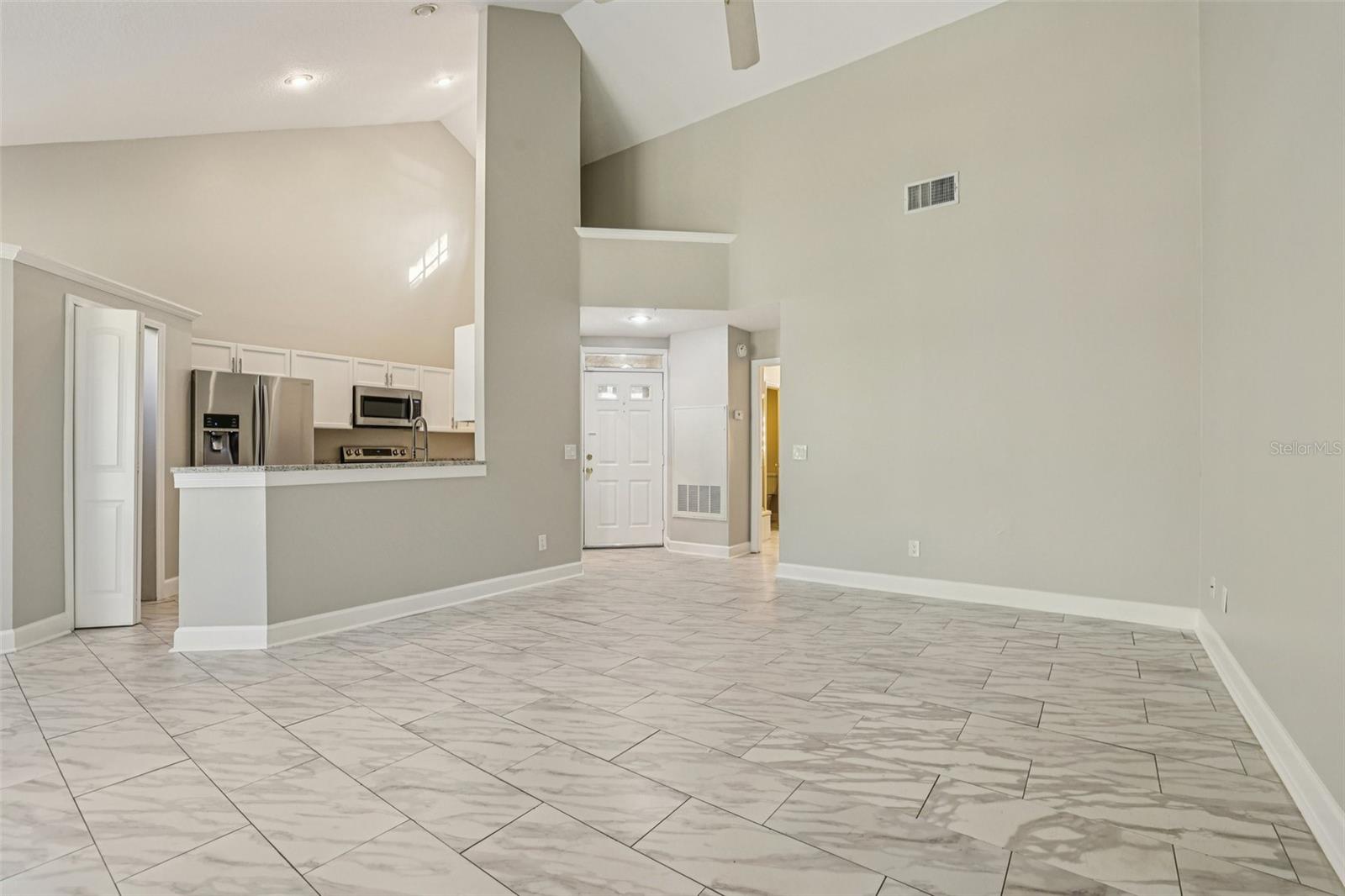 Image 25 of 49 For 1486 Farrindon Circle