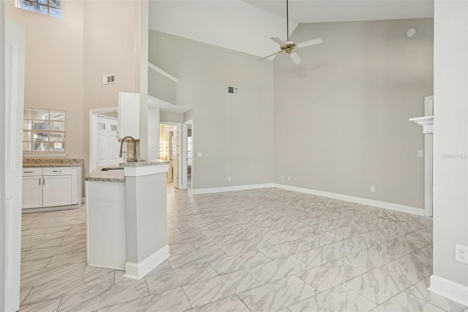 Image 28 of 49 For 1486 Farrindon Circle