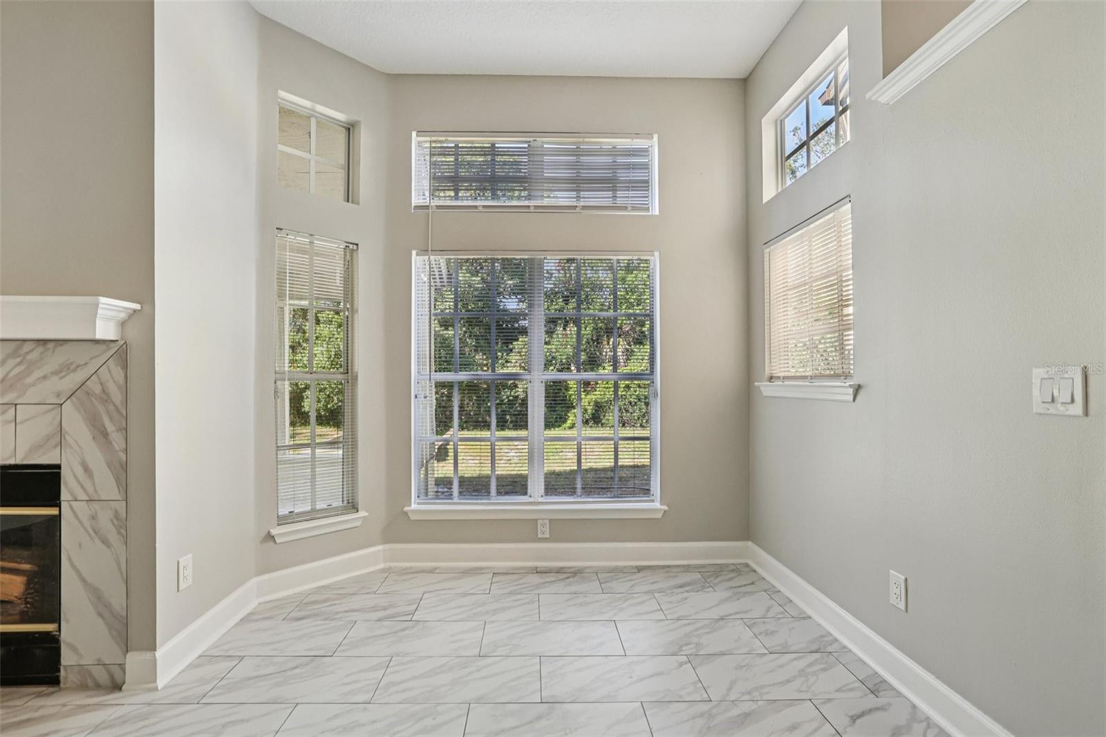 Image 29 of 49 For 1486 Farrindon Circle