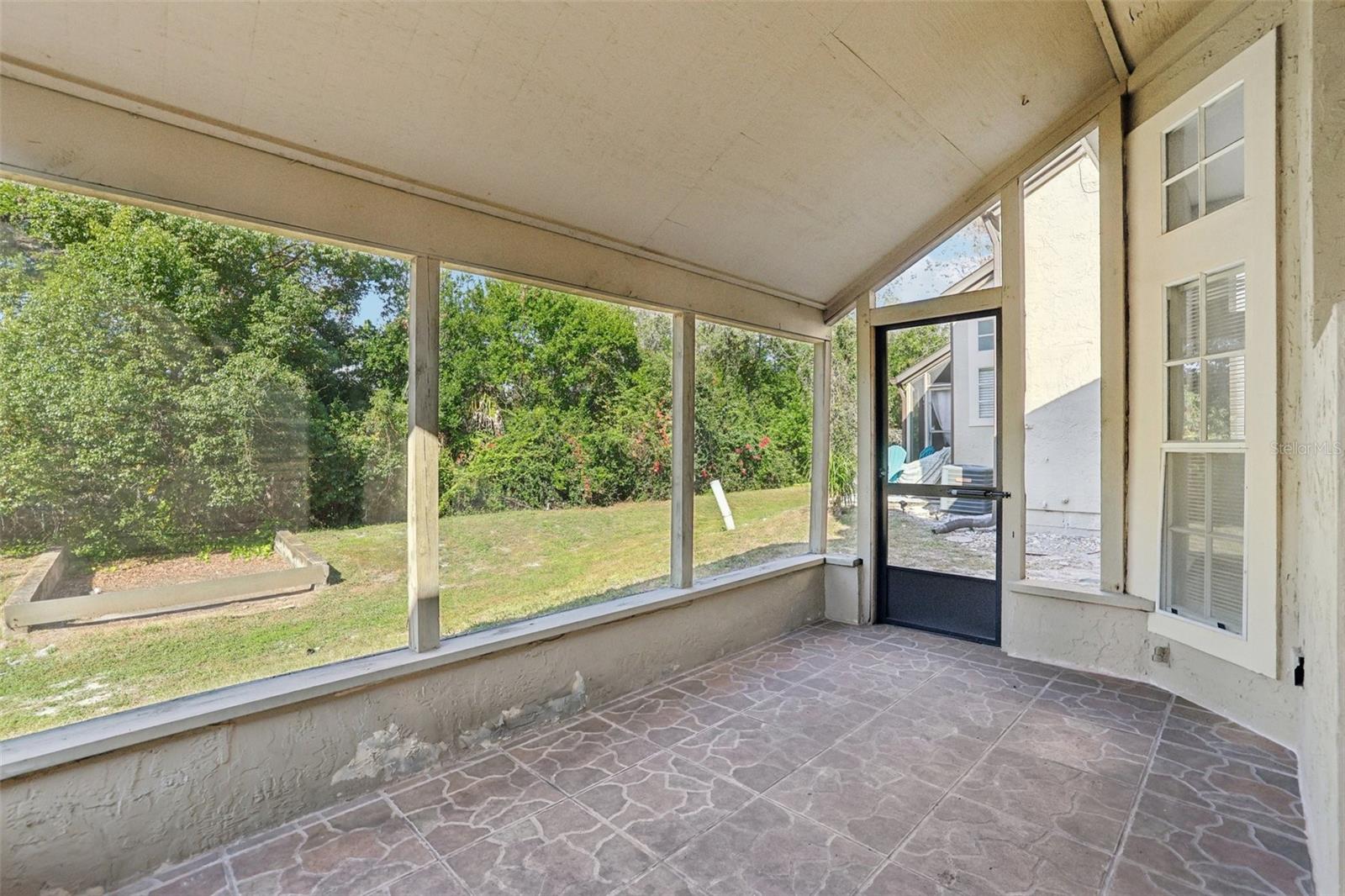 Image 38 of 49 For 1486 Farrindon Circle