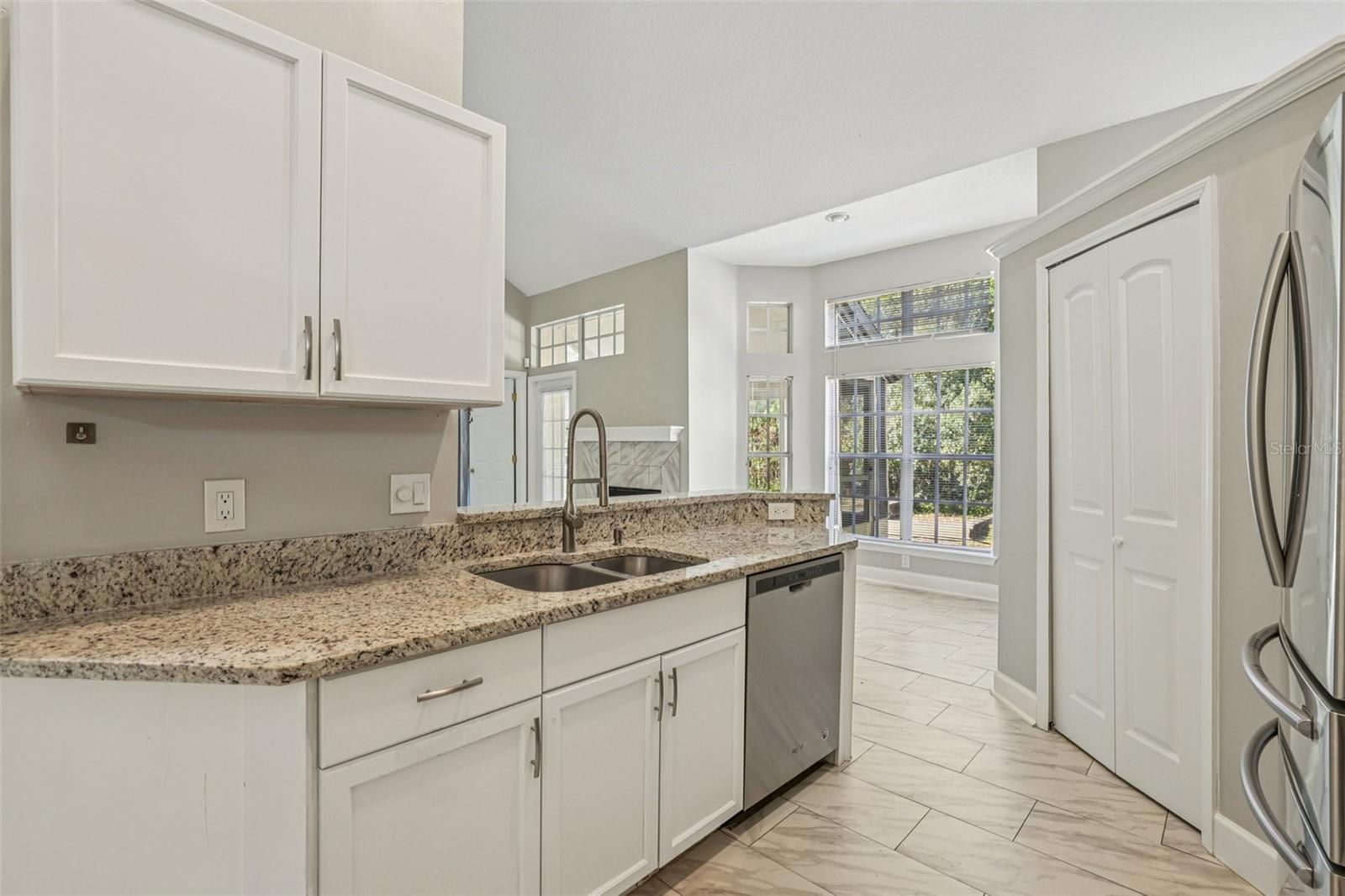 Image 8 of 49 For 1486 Farrindon Circle