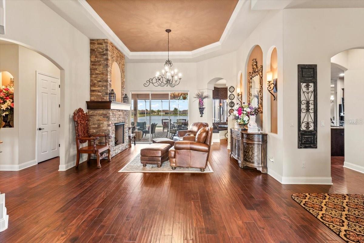 Image 12 of 90 For 568 Luna Bella Lane