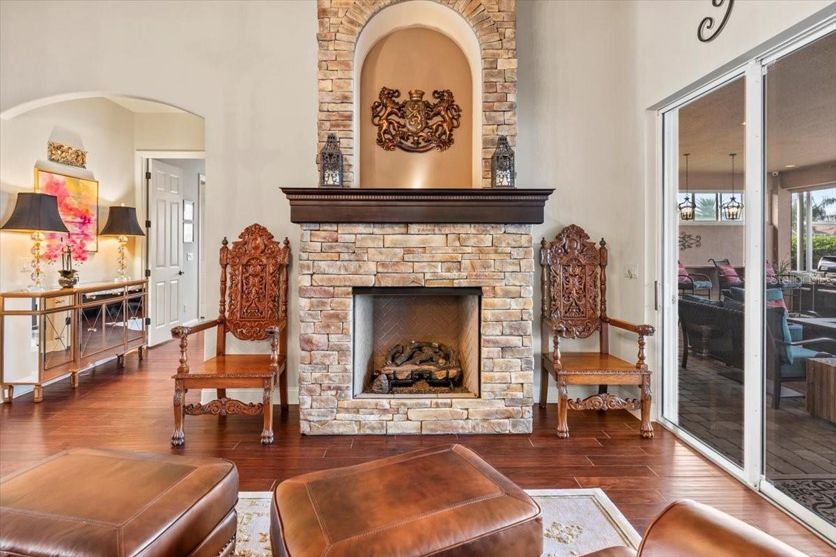 Image 14 of 90 For 568 Luna Bella Lane