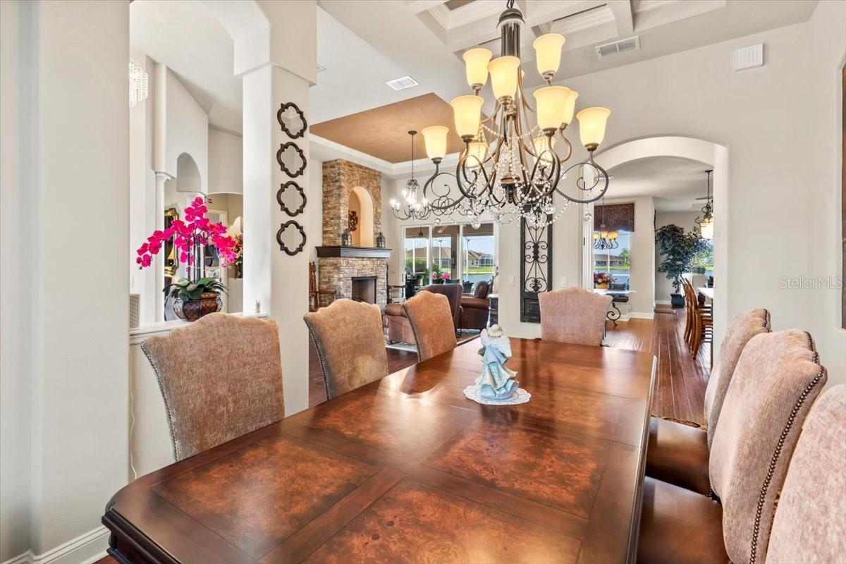 Image 19 of 90 For 568 Luna Bella Lane