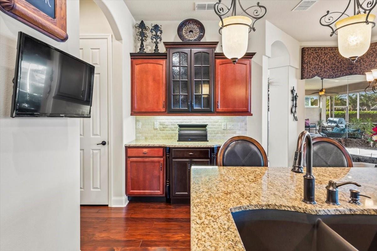 Image 27 of 90 For 568 Luna Bella Lane