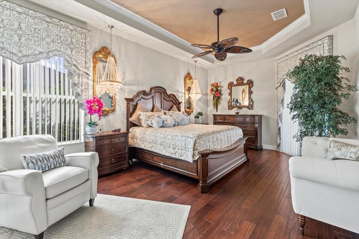 Image 42 of 90 For 568 Luna Bella Lane