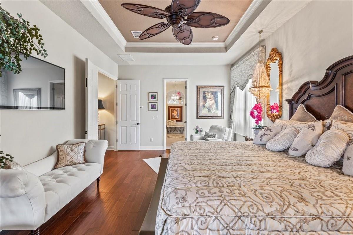 Image 43 of 90 For 568 Luna Bella Lane