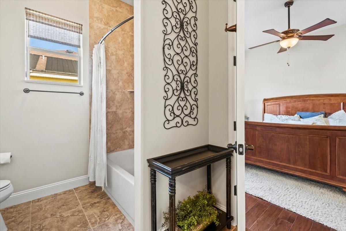 Image 54 of 90 For 568 Luna Bella Lane