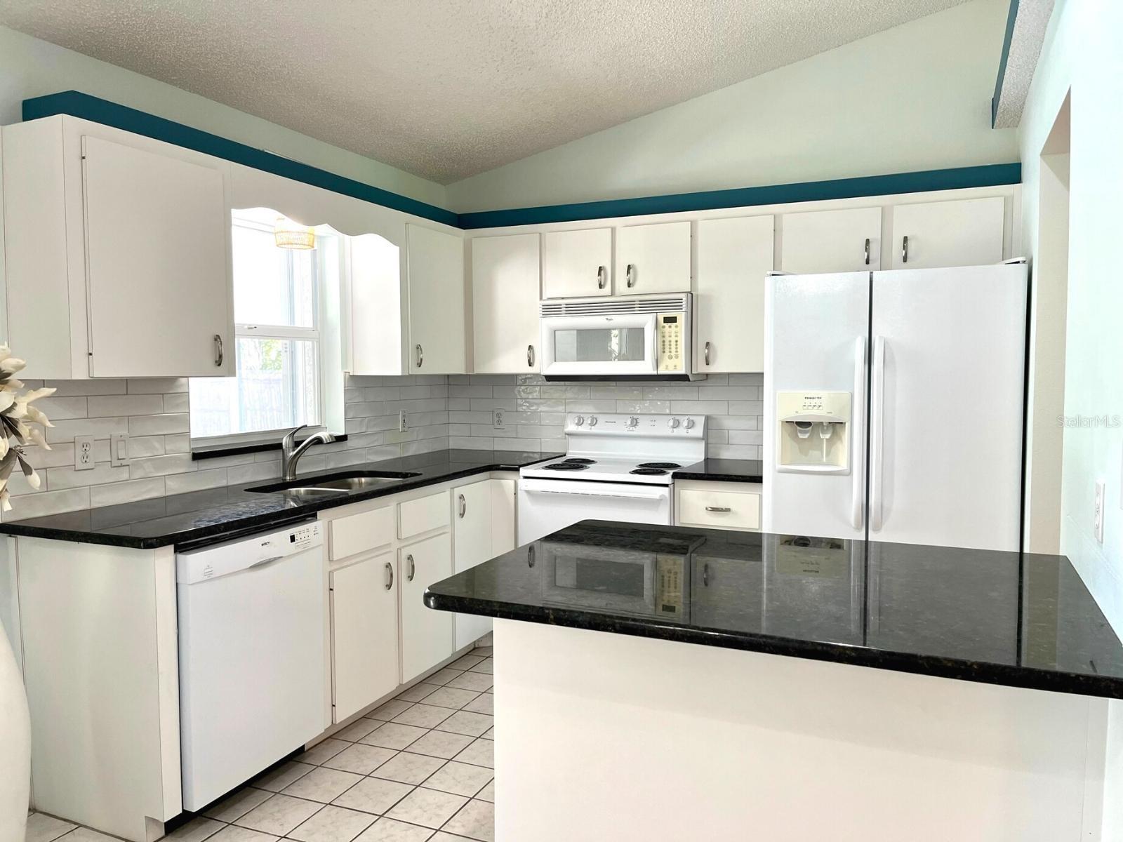 Image 10 of 22 For 286 Katrina Street