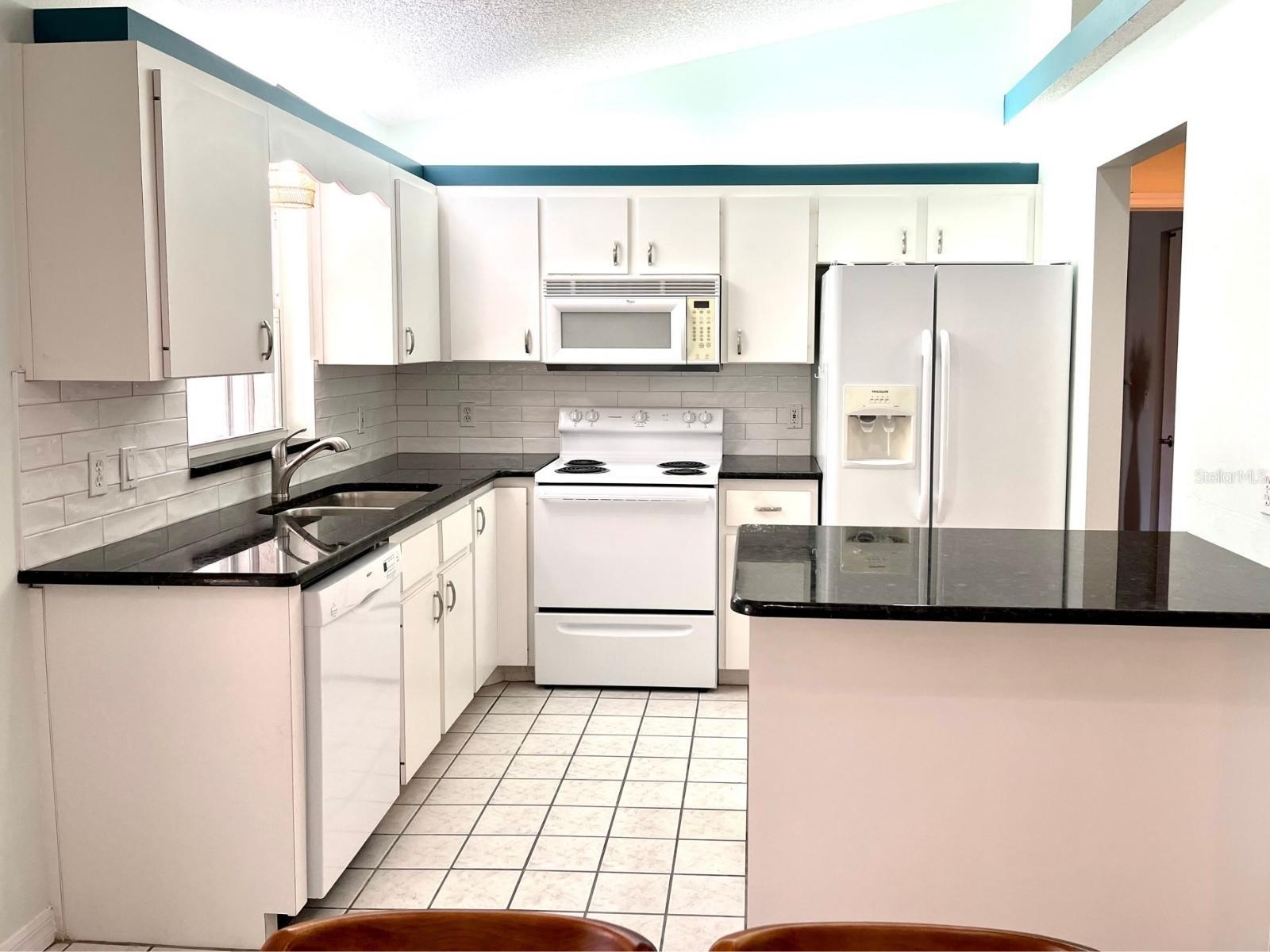 Image 11 of 22 For 286 Katrina Street