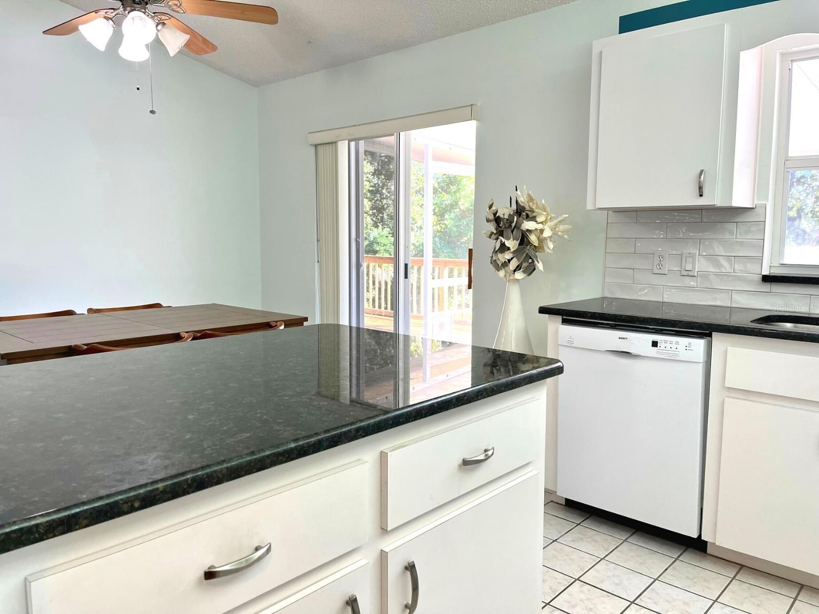 Image 9 of 22 For 286 Katrina Street