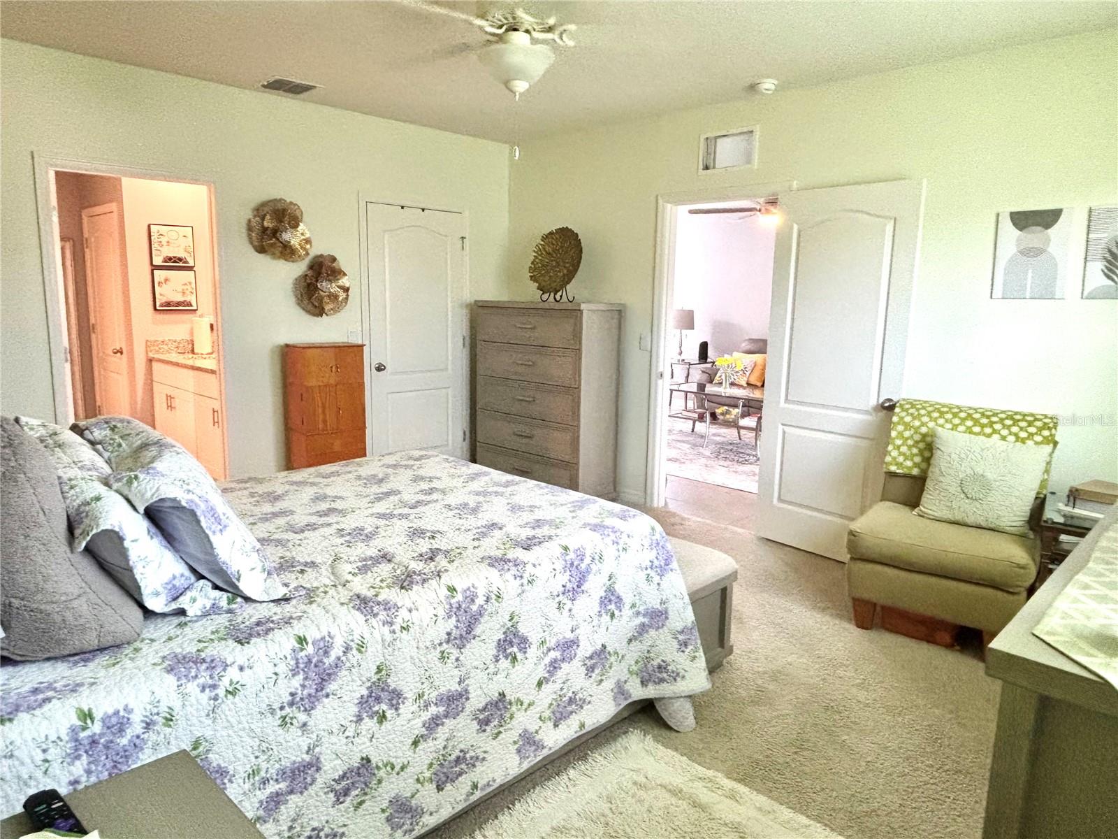 Image 22 of 47 For 622 Autumn Breeze Street