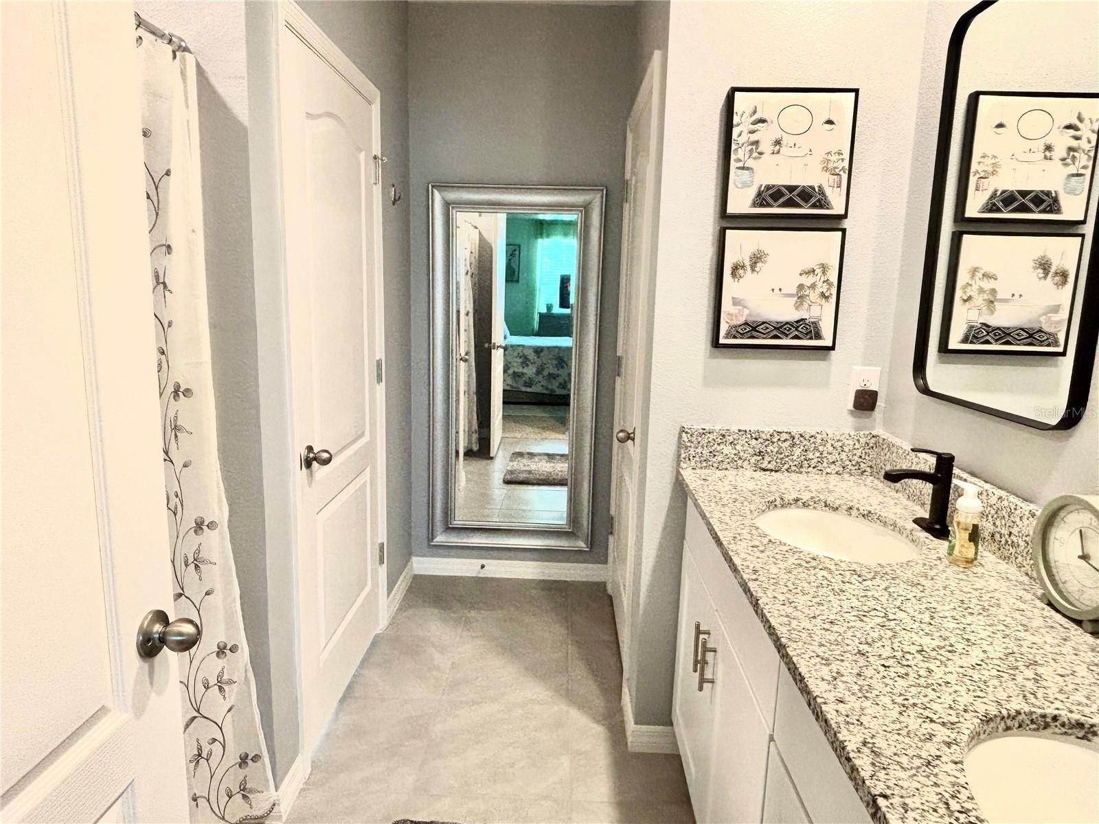 Image 27 of 47 For 622 Autumn Breeze Street