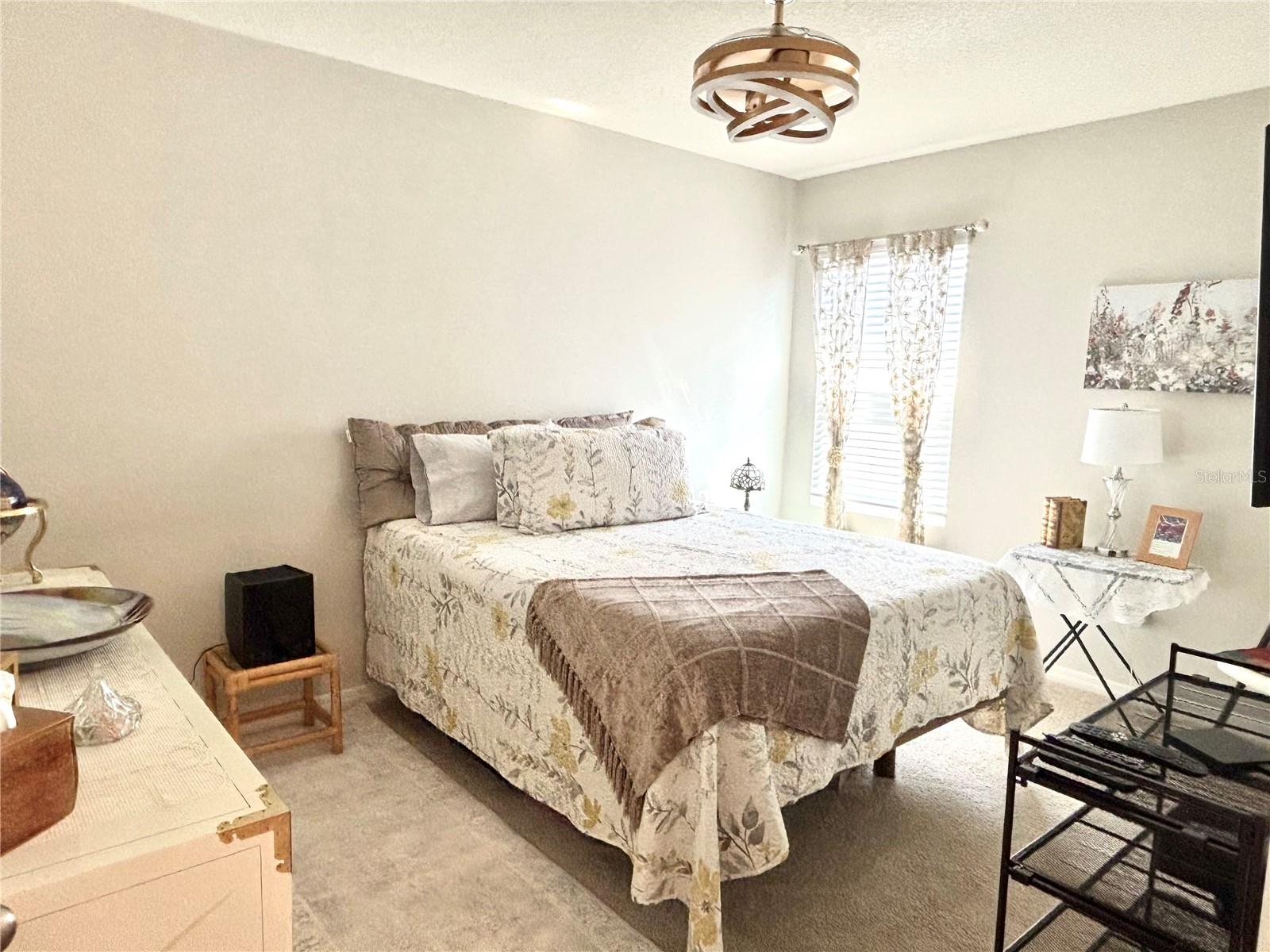 Image 30 of 47 For 622 Autumn Breeze Street