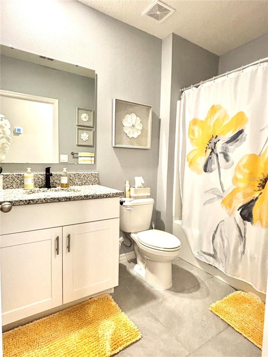 Image 32 of 47 For 622 Autumn Breeze Street