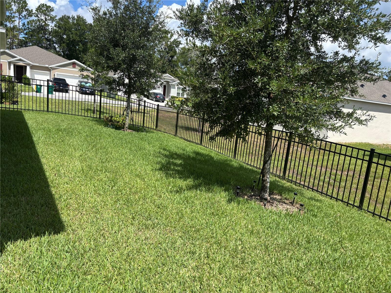 Image 42 of 47 For 622 Autumn Breeze Street