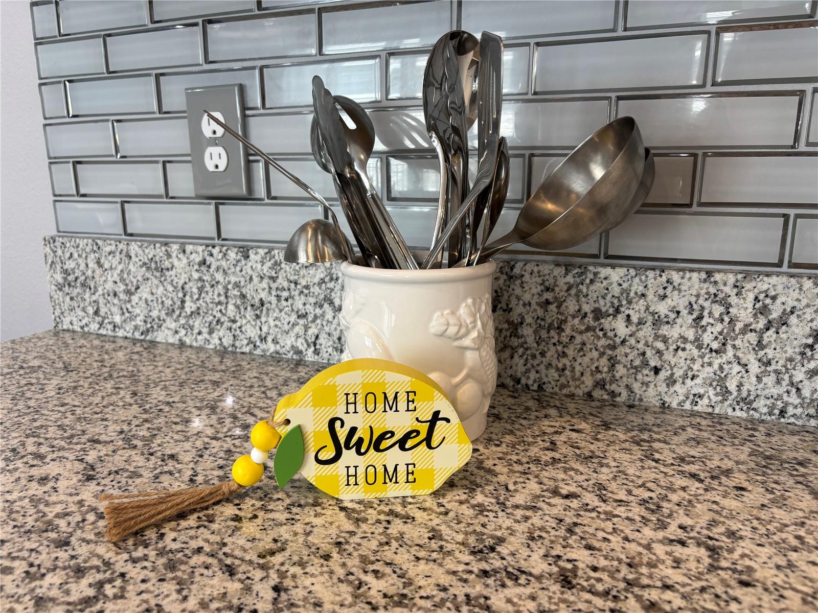 Image 9 of 47 For 622 Autumn Breeze Street