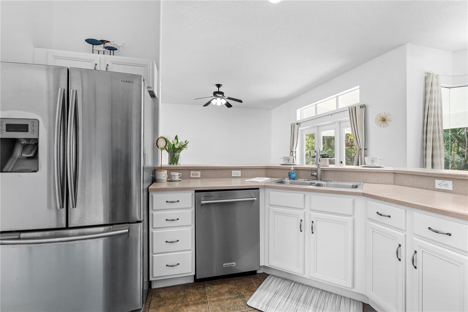 Image 18 of 45 For 16 Manderley Lane