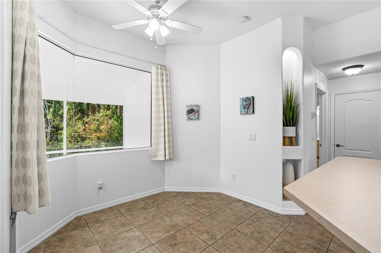 Image 19 of 45 For 16 Manderley Lane