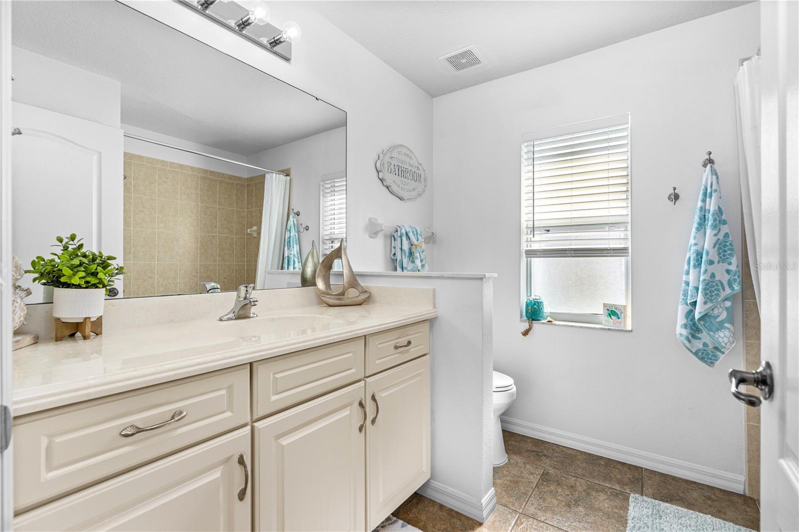 Image 35 of 45 For 16 Manderley Lane