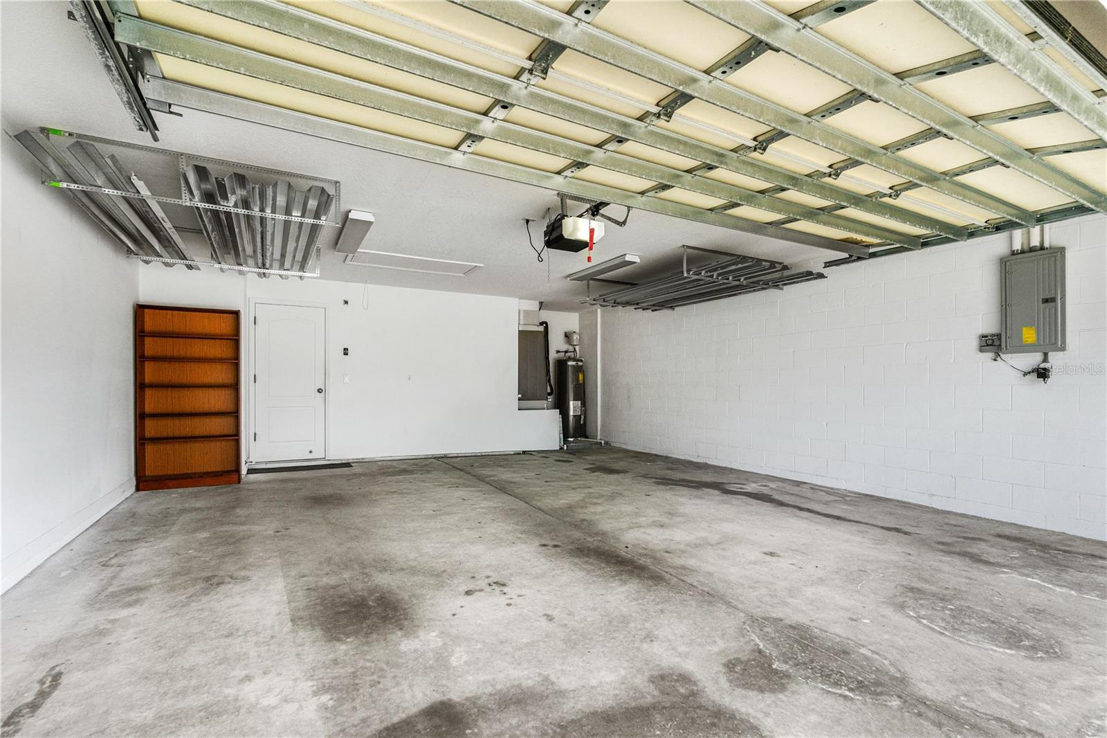 Image 37 of 45 For 16 Manderley Lane