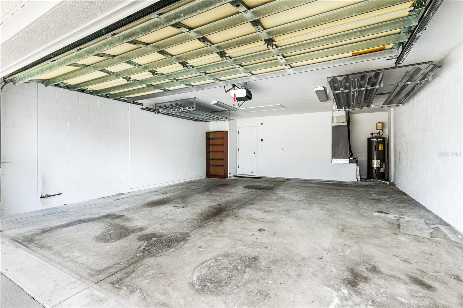 Image 38 of 45 For 16 Manderley Lane