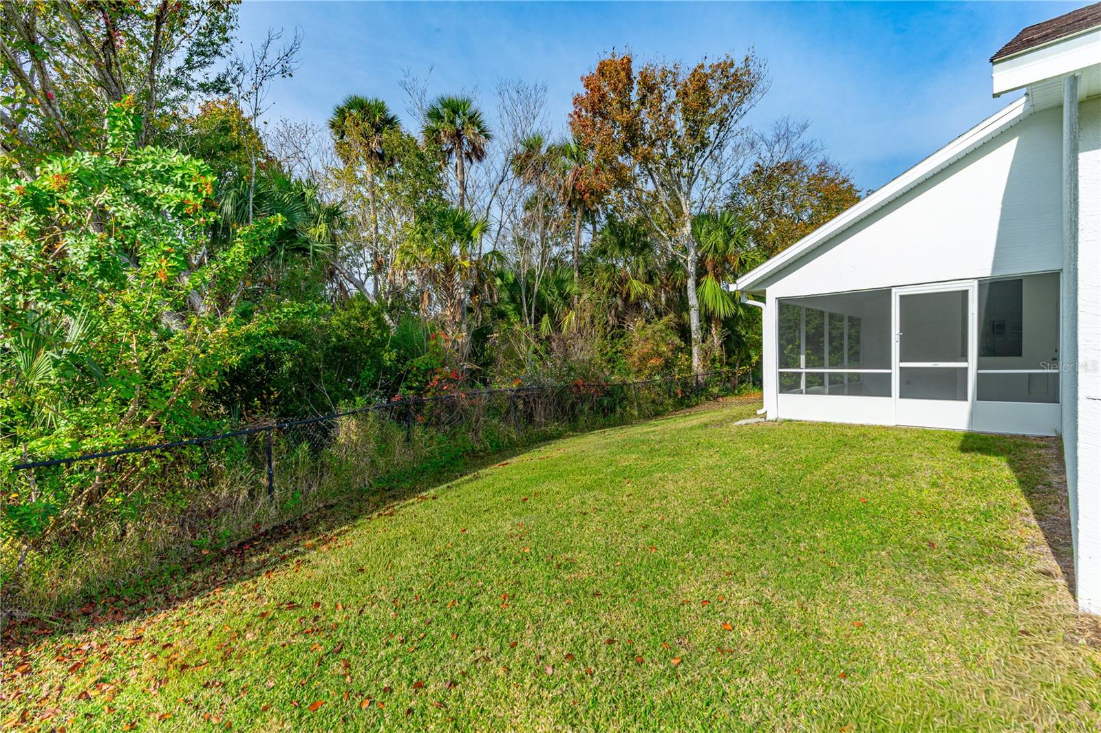 Image 5 of 45 For 16 Manderley Lane