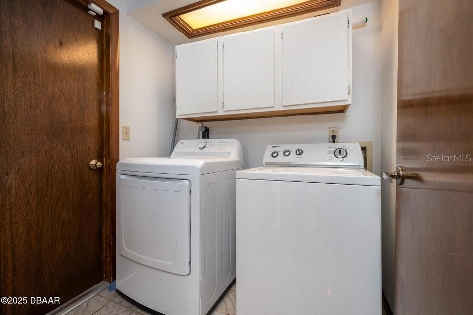 Image 24 of 30 For 252 Gull Drive S