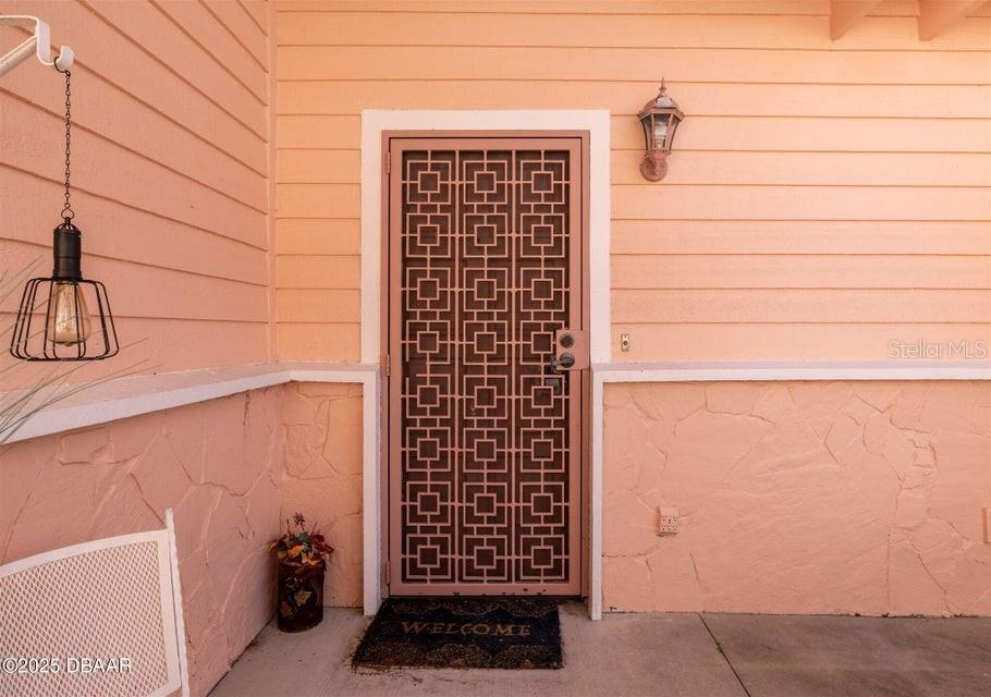 Image 6 of 30 For 252 Gull Drive S