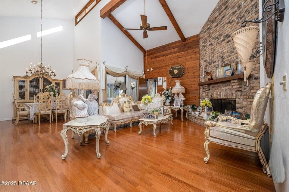 Image 8 of 30 For 252 Gull Drive S